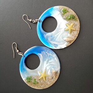 Hand-made Hand Crafted Ocean Beach Vibes Resin Earrings New